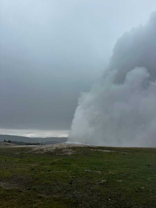 old_faithful.jpeg